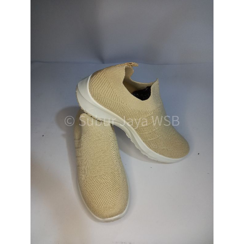 Sepatu Wanita SPARK MR503 KHAKI