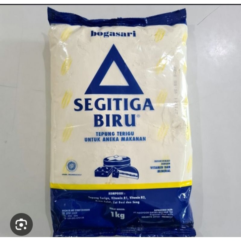 

Tepung segitiga biru kemasan 1kg tepung terigu serbaguna