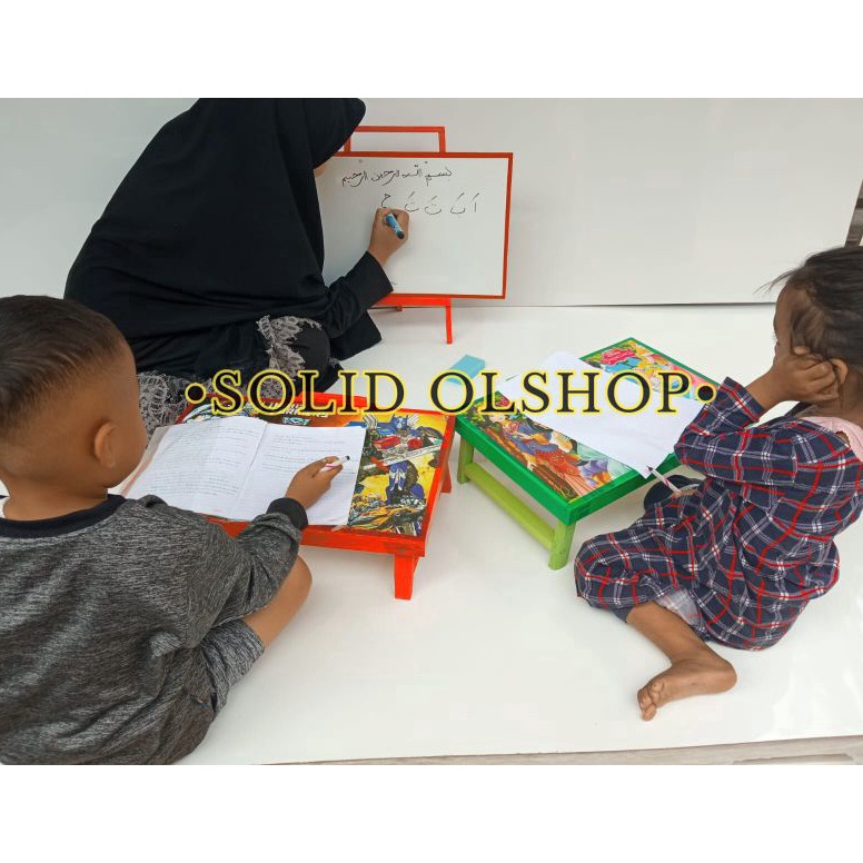 

KODE F6M2 1set alat tulisterlaris papan tulis dan meja belajarpaket hemat papan tulispapan tulis anak dan penyangga meja lipat