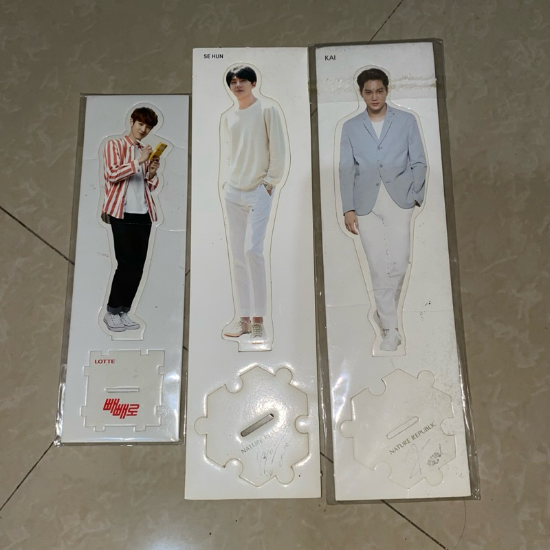 standee sehun kai chanyeol nature republic lotte exo