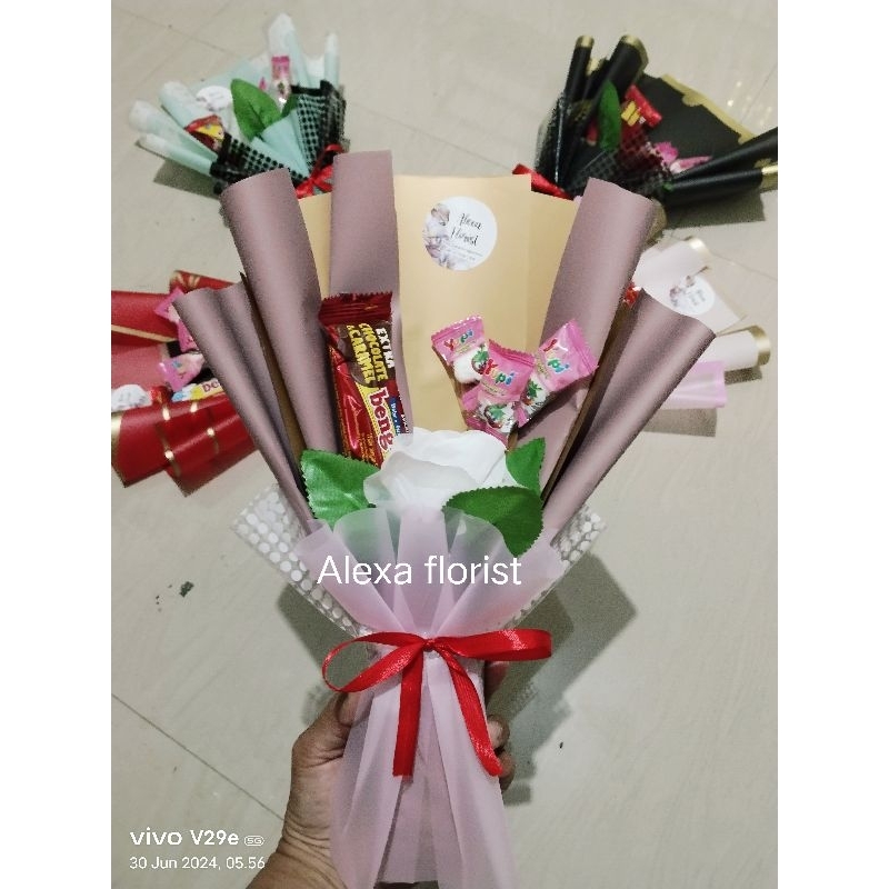 

Buket Snack mini Wisuda kado