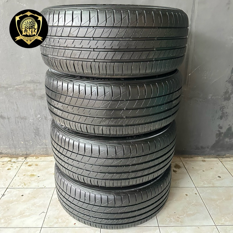 Ban Mobil Ring 18 Dunlop LM705 Ukuran 235 50 R18 Innova Alphard Zenix