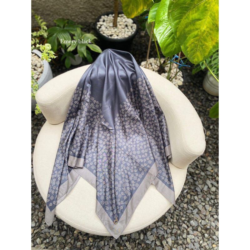 ORI Emery Black by Deenay