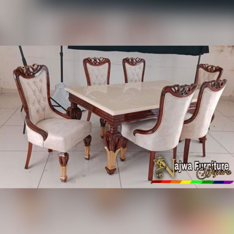 MEJA MAKAN UKIR JATI KURSI MAKAN UKIR KURSI MAKAN JATI MEWAH TERBARU