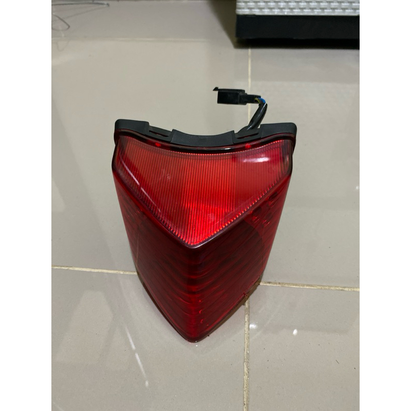 lampu belakang klx 250 cc bekas ori