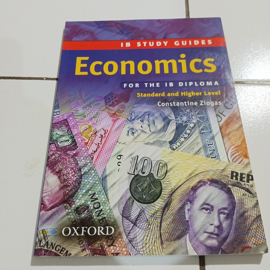 Buku IB Study Guides Economics Standard & Higher Level New