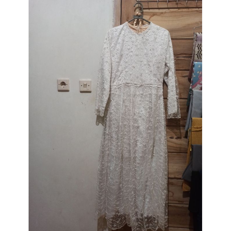 Gamis Brokat Putih