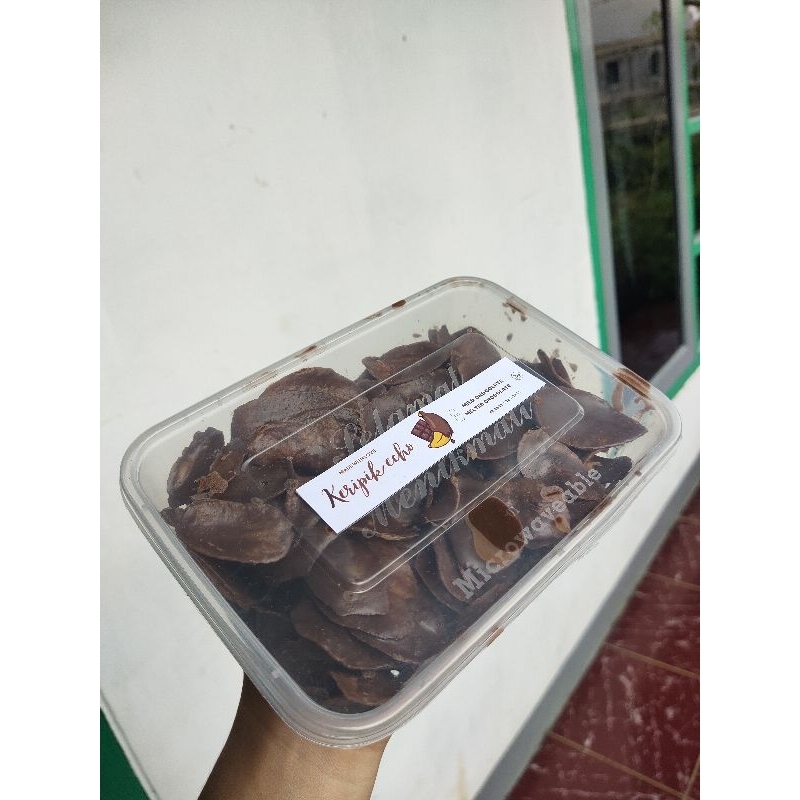 

KERIPIK PISANG ECHO COKLAT MELTED BOX 750ML /-+250gr