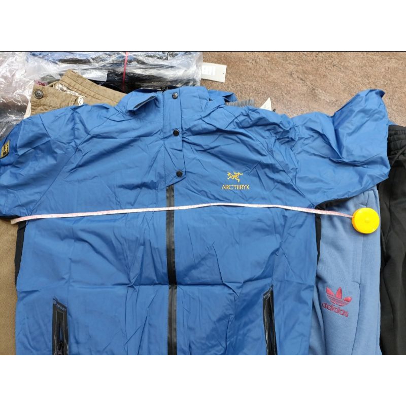 Jaket Gunung Fosil Burung Purba
