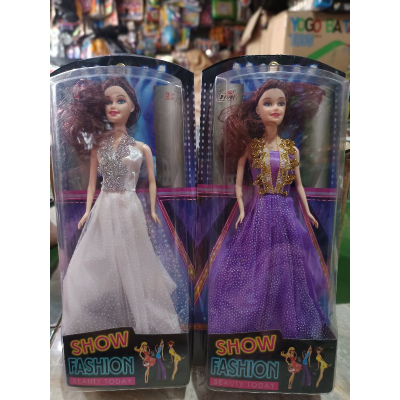 Boneka Barby Princes