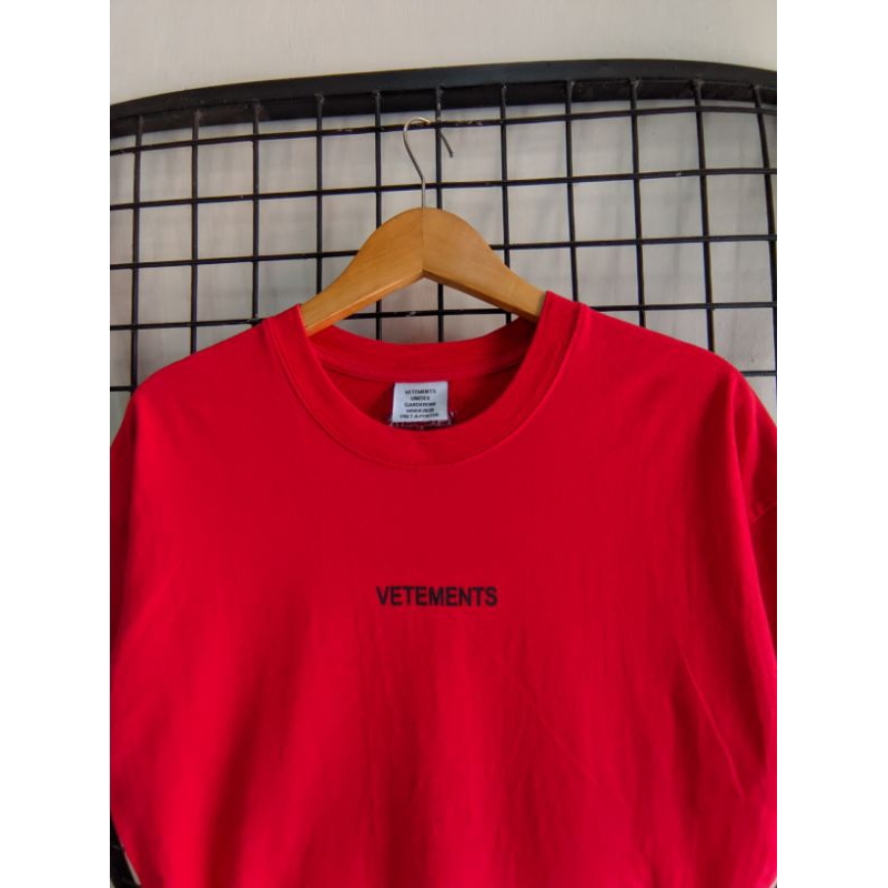 kaos vetements