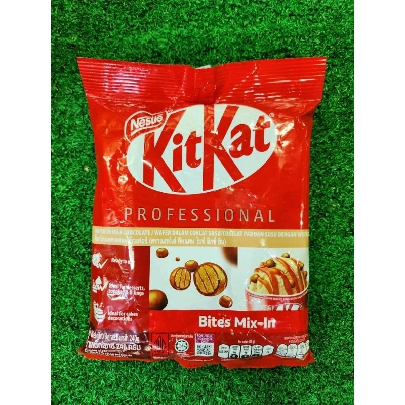 

Nestle KitKat HALAL Professional Wafer In Milk Chocolate Wafer Cokelat Susu For Toppings & Fillings 240gr Impor Malaysia