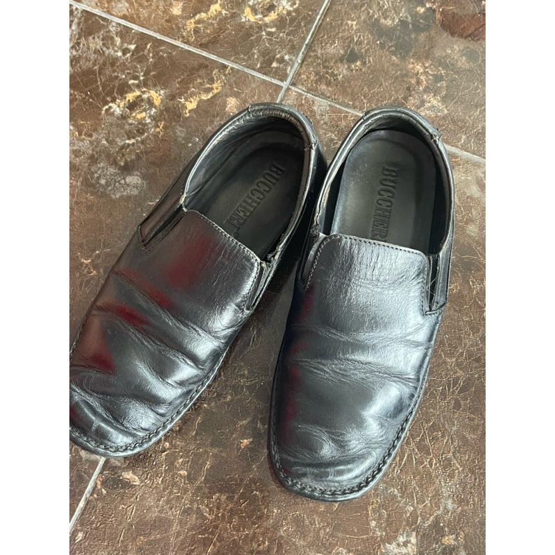 buccheri  hitam