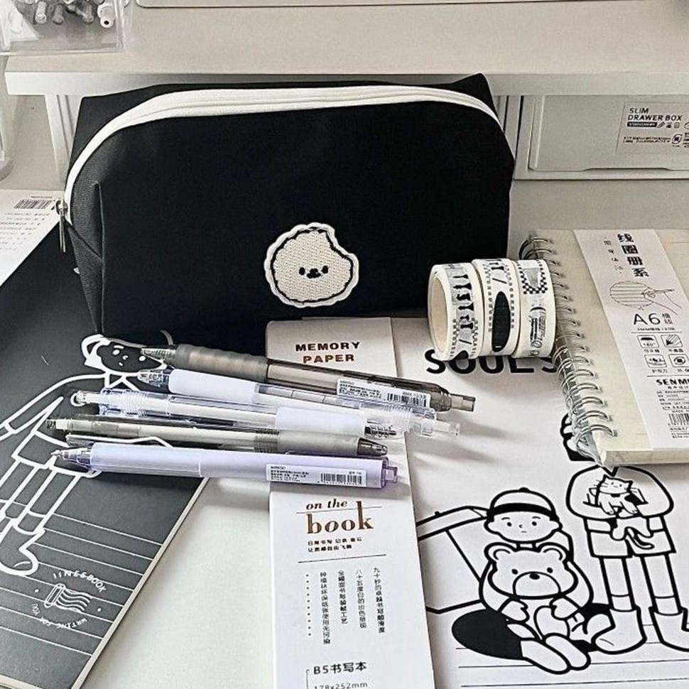 

Hemat Banget Tas Pensil Kapasitas Besar Kantung Penyimpanan Kanvas Hitam