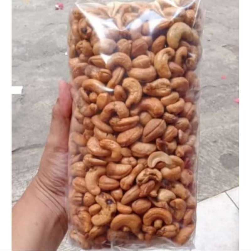 

kacang Mete utuh mateng 1 kg