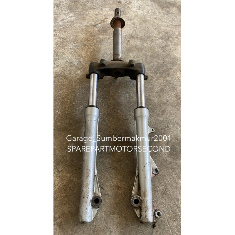 Shockbreaker Shock Sekok Depan Set T Segitiga Beat / Scoopy / Spacy Original Copotan Motor