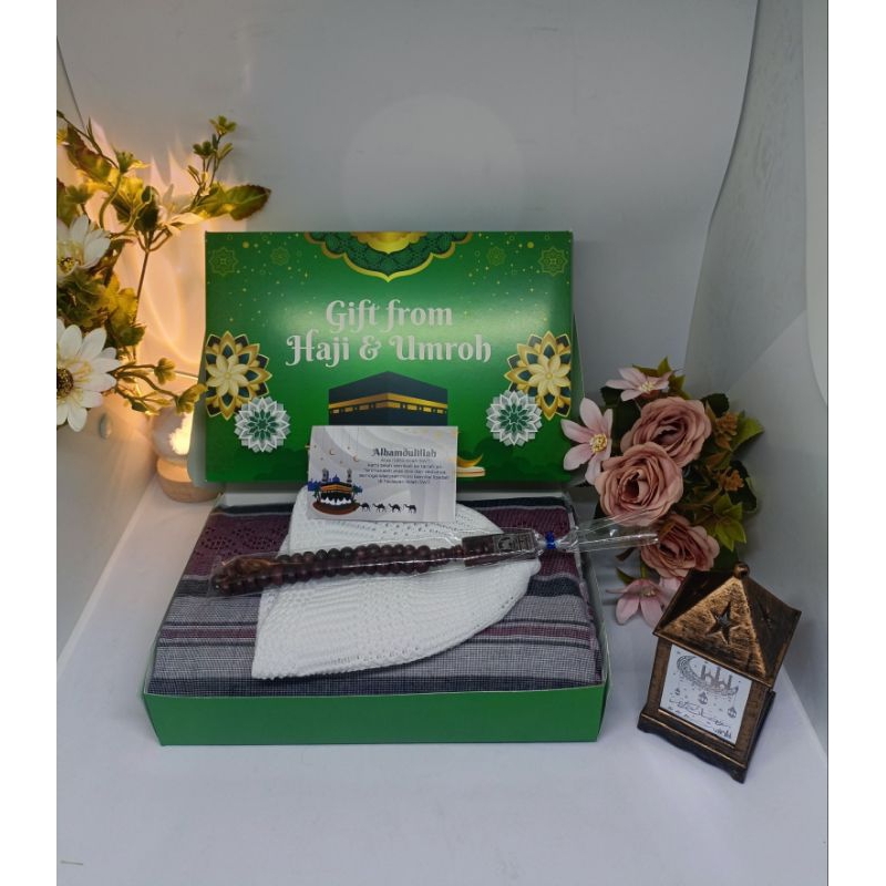 

Hampers Paket Oleh Oleh Haji Dan Umroh Hampers Sarung Murah
