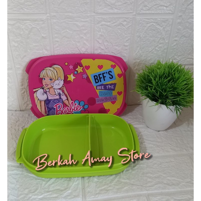 Barbie Lunch Box 560ml dan Botol Barbie 1L Tupperware