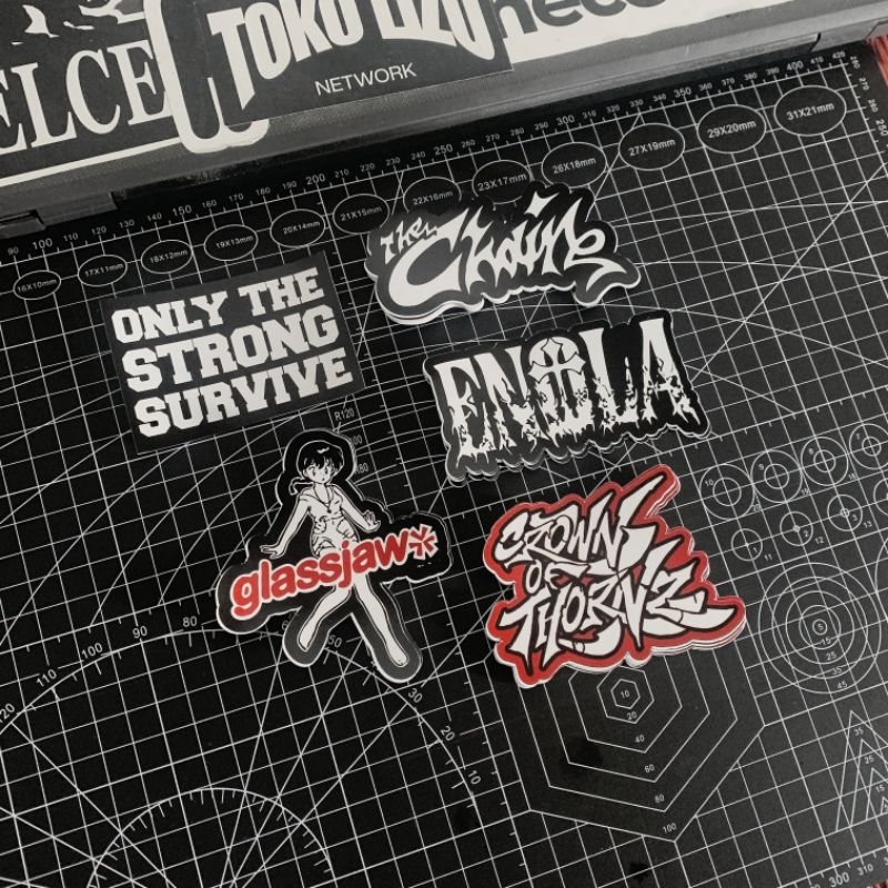 

STIKER PACK BAND | ENOLA GLASSJAW KEEP IT REAL | STIKER HELM STIKER MOTOR STIKER LAPTOP STIKER HP