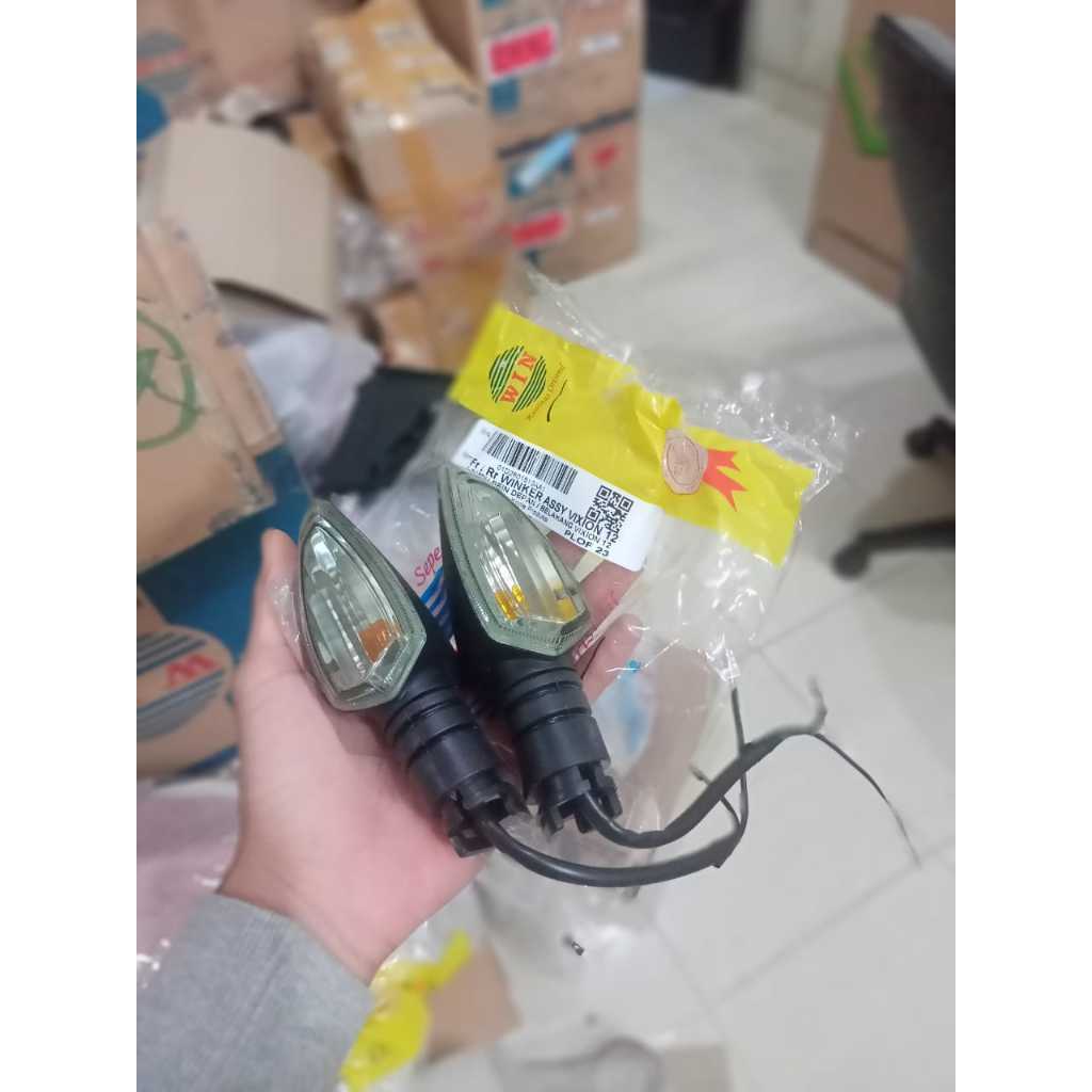 REFEKTOR SEIN DEPAN VIXION 2012 SET KANAN KIRI MERK WIN