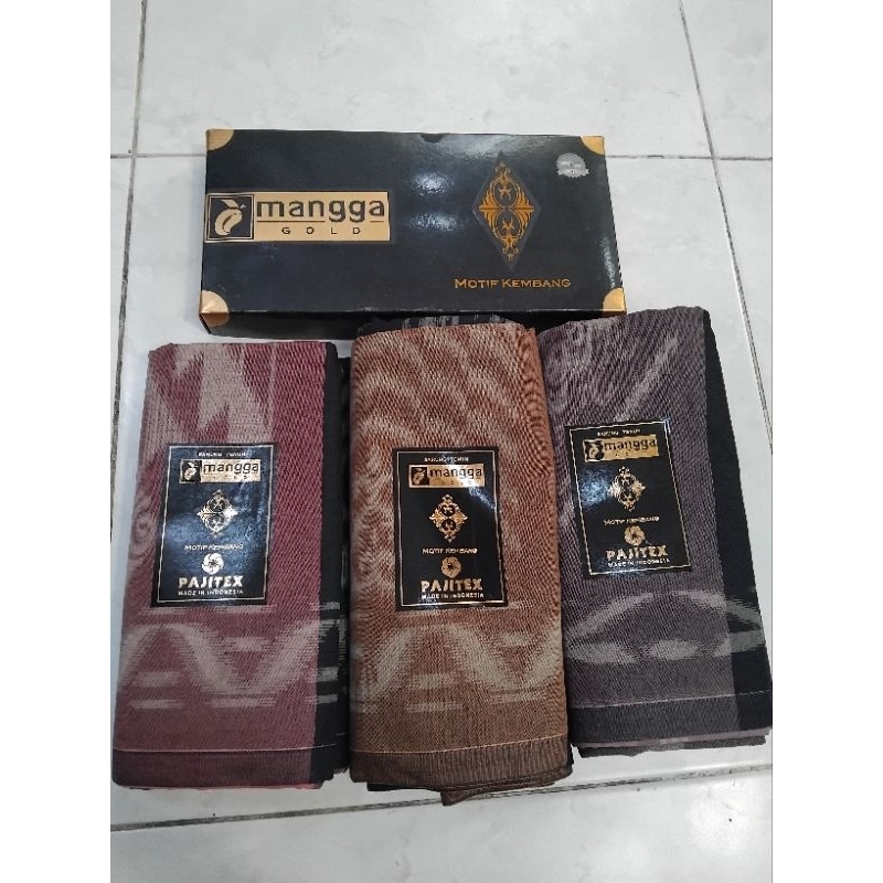 sarung mangga gold jadul,sarung jadul motif kembang dan garis