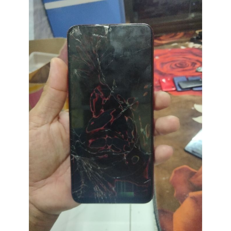 Oppo F9 minus lcd ram 4/64