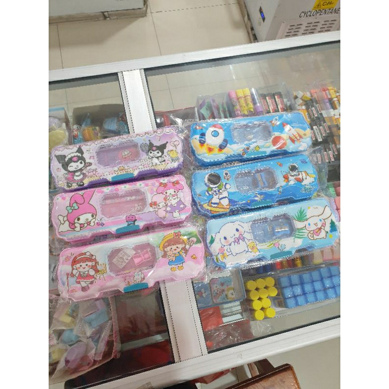 

Tempat Pensil Magnet Set (dapat penggaris, pensil, penghapus, serutan) kuromi my melody astronot cinnamoroll