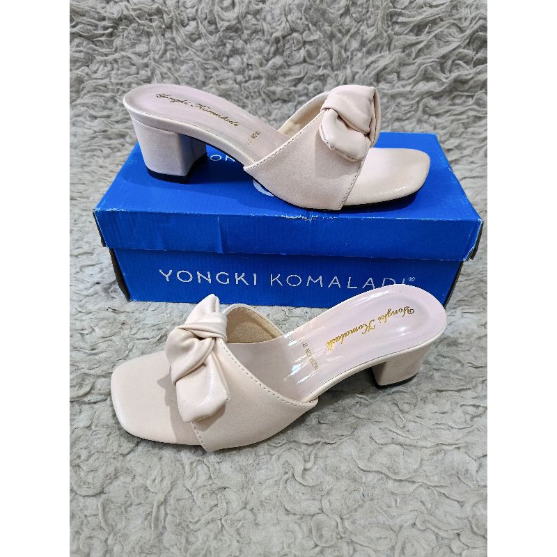 Sandal wanita Yongki Komaladi heels