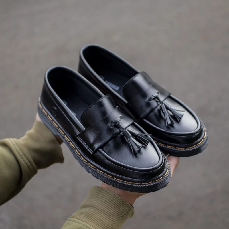 Dr. Martens Loafers Sepatu Dr. Martens Loafers Sepatu Dokmar Pria dan Wanita venny Loafers slip-on h