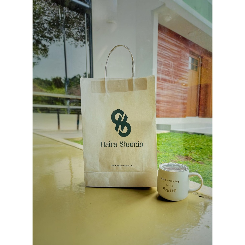 

Paper bag eksklusif dari Haira Shamia - Haira Shamia Paper bag