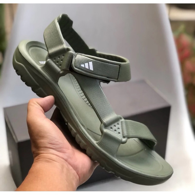 Sandal Gunung Adidas Adilette Original Sandal Outdoor Pria Sandal Hiking Sandal Treking