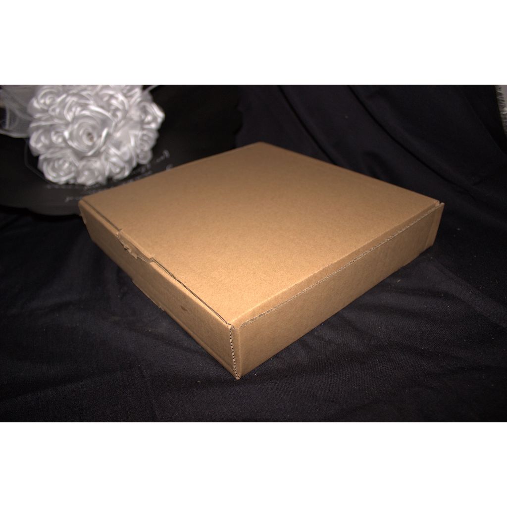 

kardus 25x25x5 cm / box die cut / box packaging / dus packing / serbaguna