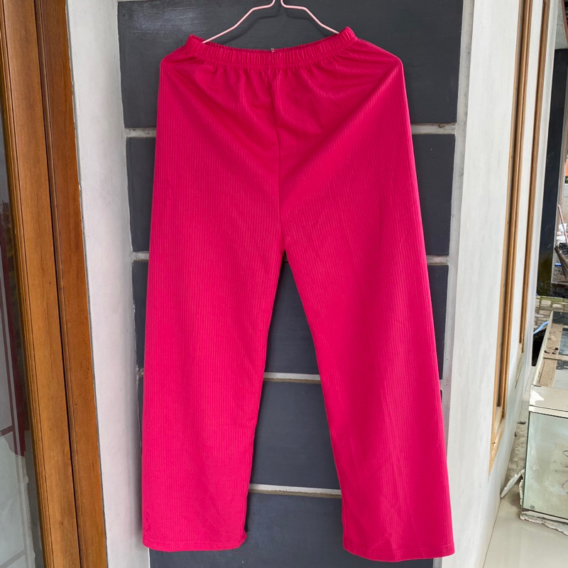 (preloved) FUSCHIA KNIT PANTS