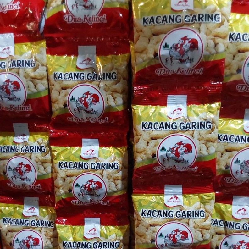

KUALITAS OKE Dua Kelinci Kacang Garing Renteng Isi 1pc 14gr Renceng