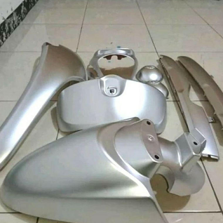 

KODE W9F2 Cat Silver PU 2ml Cat silver Metallic