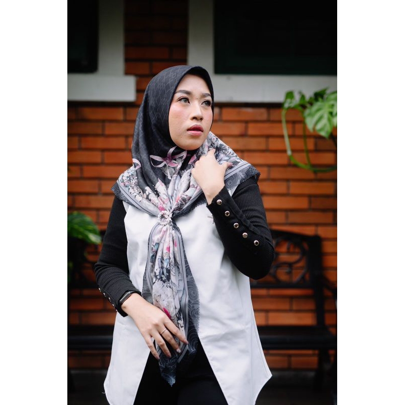 ZENOBIA/Scarft pale by Zenobia/Scarft elegant/Scarft premium/Scarft terbaru