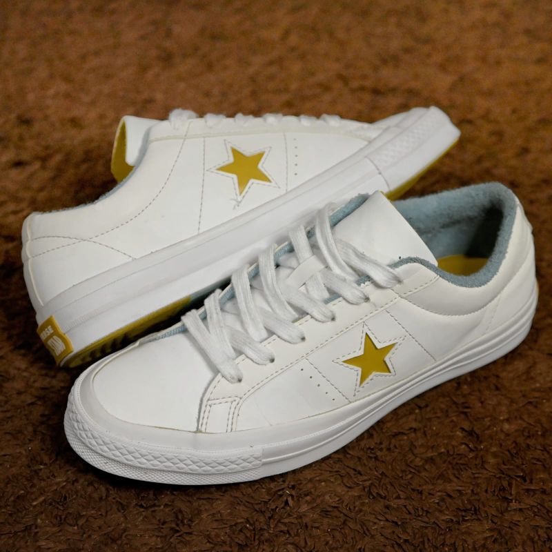 Converse One Star Ox White Mineral Yellow size 40 (Original Used)