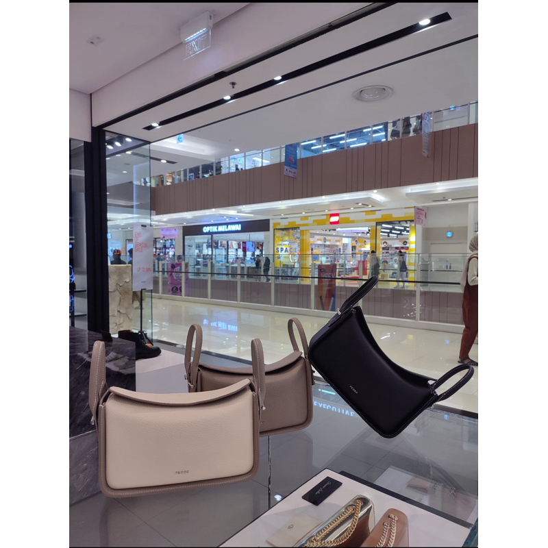 Tas wanita slempang Pedro original