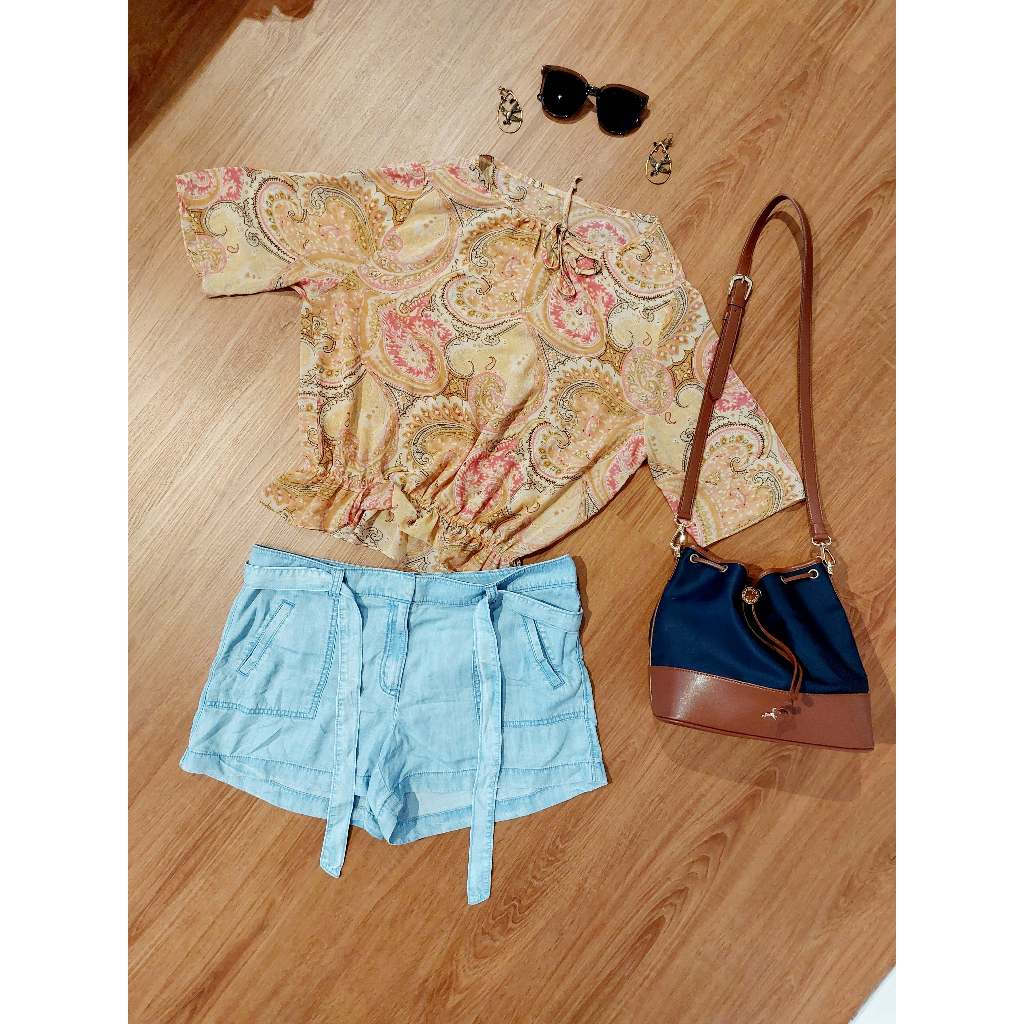 [Preloved] LOFT Chambray Shorts - Celana Pendek Hot Pants Warna Biru