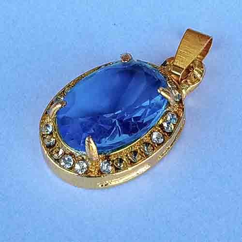 liontin batu diamon keristal biru indah