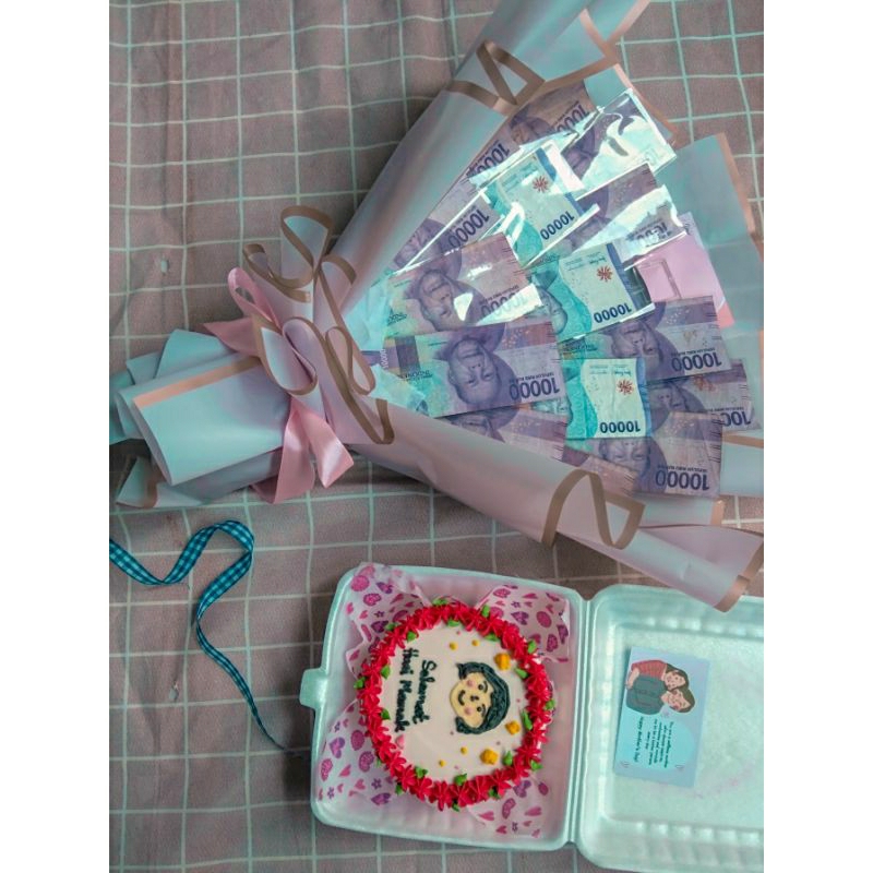 

Bento Cake+ Snack Bouquet