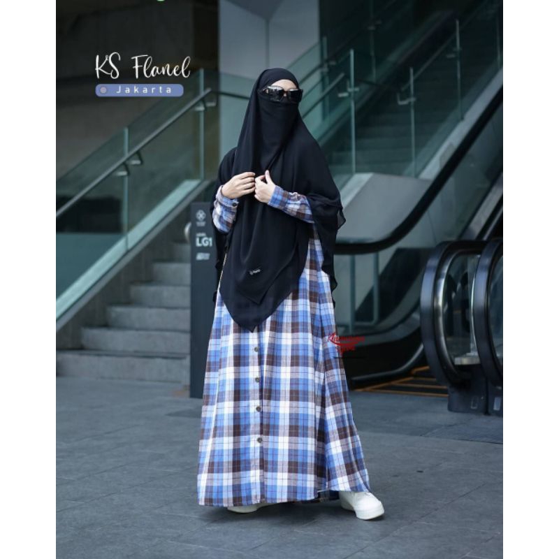 Gamis Flanel Versi Kota by Khumaira syari