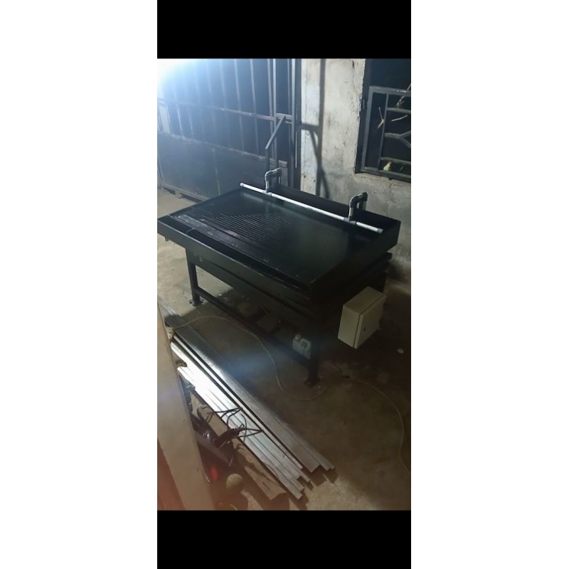 meja goyang emas meja getar shacking table gold