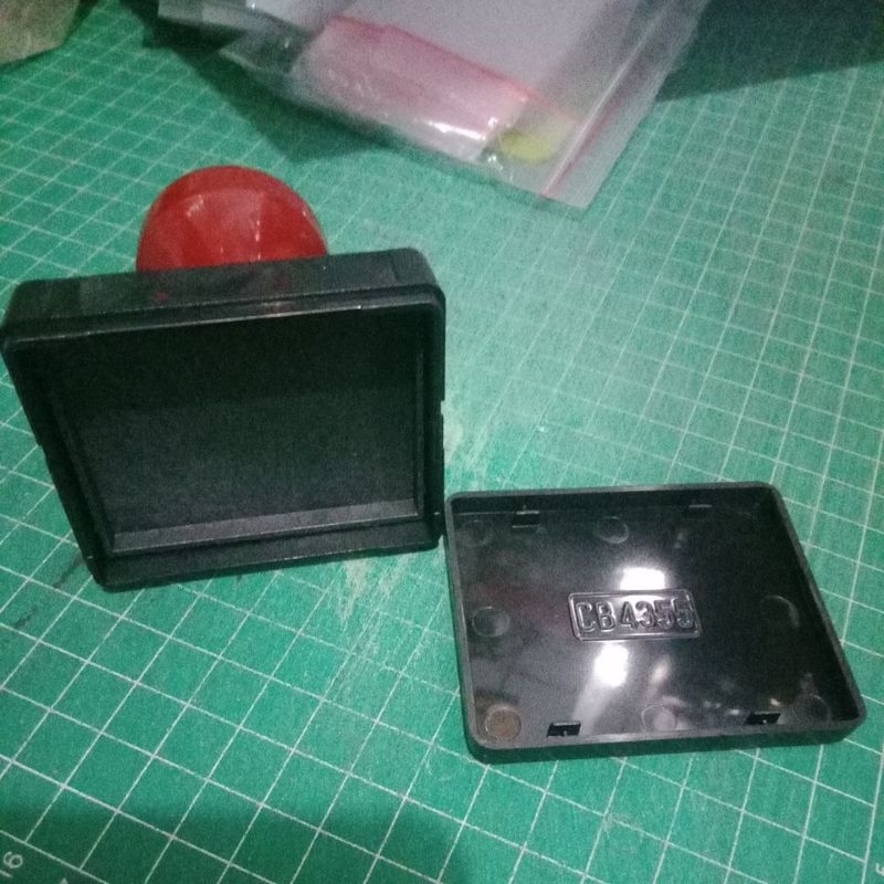 

Stempel Flash Kotak 4355 Untuk Legalisir Sudah Terisi tinta