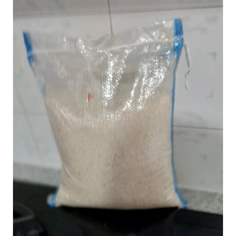 

NO Brand !! Beras pulen murah baru panen dari bibit beras Japonica Jepang