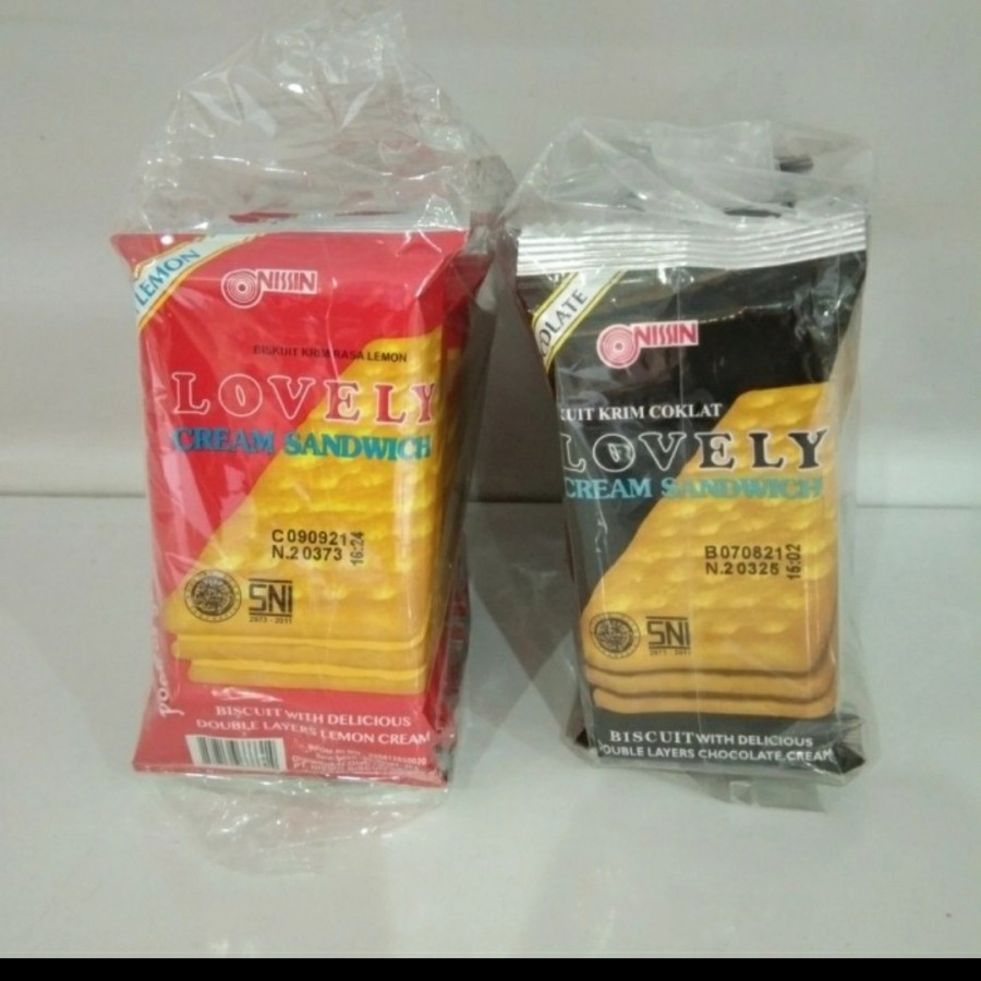 

Nissin Lovely Cream Sandwich Coklat dan lemon 1 pack isi 10