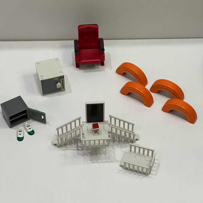 miniature re-ment figure