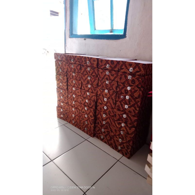

BOX PLAKAT MURAH 15x20