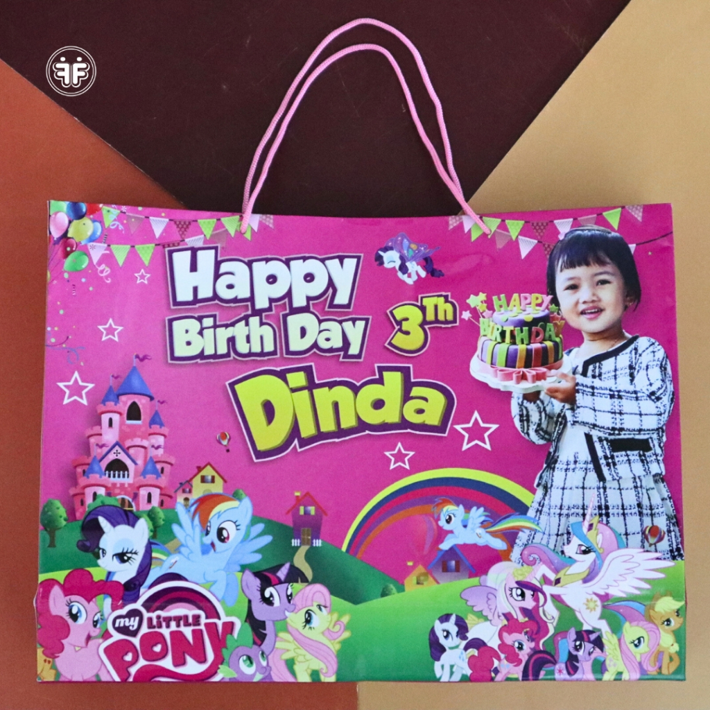 

Paperbag custom XL lanscape Ukuran (34X8X25CM)