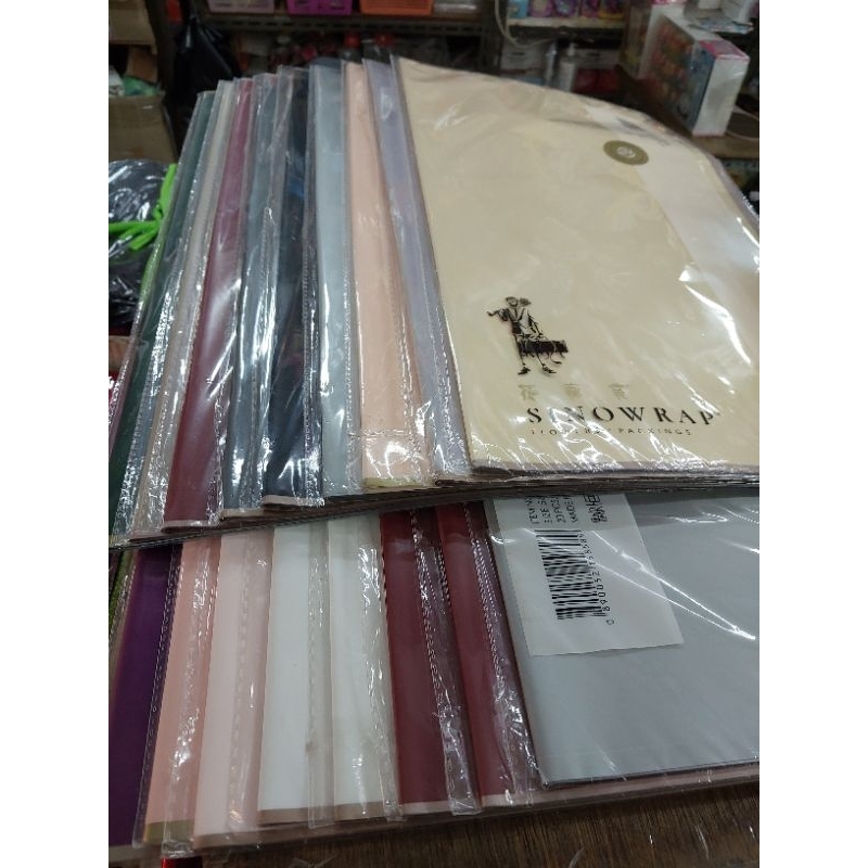 

Kertas Cellophone Meramgkai Bunga